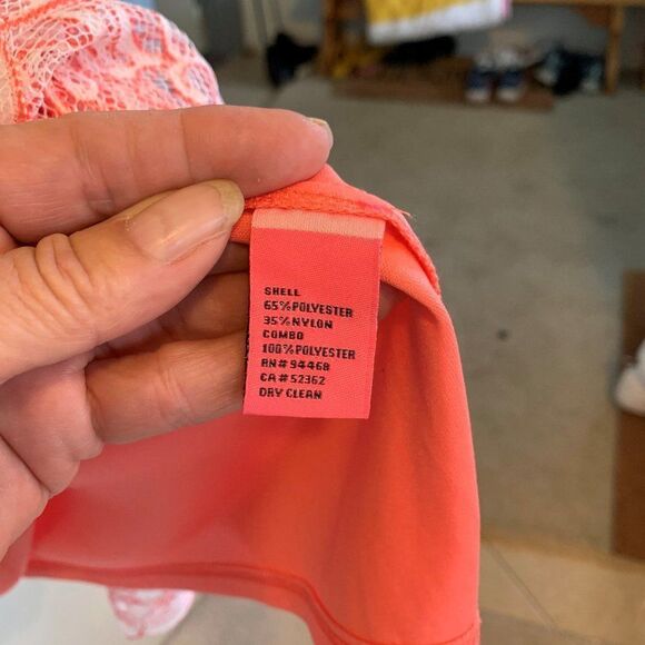 Betsey Johnson dress, sz 8, cream lace over coral lining, short sleeve, EUC - Picture 6 of 16
